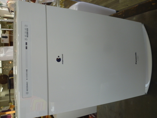 R 中古 Panasonic 加湿空気清浄機 ホワイト PM2.5対応 適用床面積=18畳 F-VE40XJ 2015年製