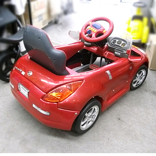 札幌 入手困難品!【日産 フェアレディZ Z33型 レッドシートバージョン