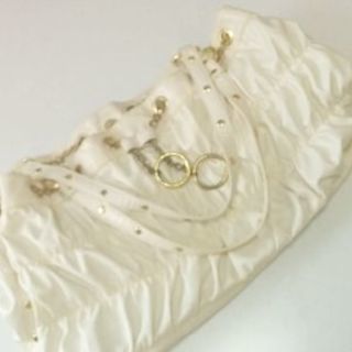チェーン飾りのオフホワイトbag　