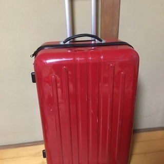 〈完売〉軽量大型スーツケース ＊ジャンク品