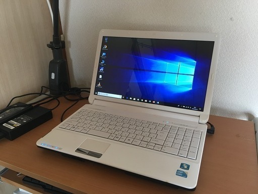 希望者様と商談中につき受付をストップいたします。中古ノートパソコン　富士通AH530/3A  Core i3  メモリ4GB  HDD500GB