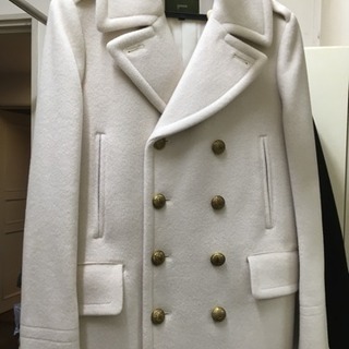 greenの白いコート