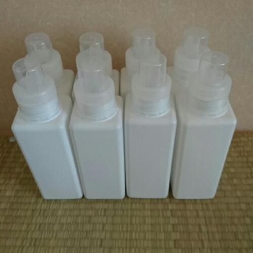 セリア 洗濯洗剤 詰め替え容器 ８個セット みきこ 北葛城の子供用品の中古あげます 譲ります ジモティーで不用品の処分