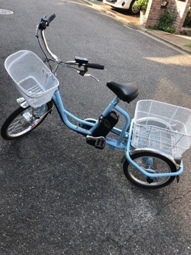 新品（試乗のみ ）三輪 電動アシスト自転車