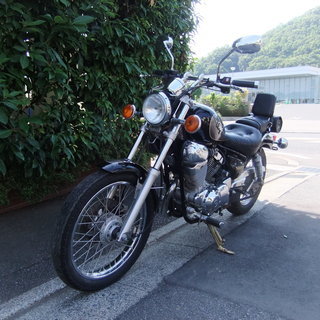 空冷Vツインエンジンを搭載した、250cc本格アメリカン「XV250ビラーゴ