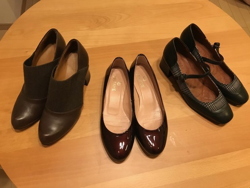 【値下げ：3足で7,000円】【直接引渡しor郵送】【ほぼ新品・元値3足で34,000円】スペイン製のシューズ・サイズ37(日本サイズ23.5〜24.0手前)