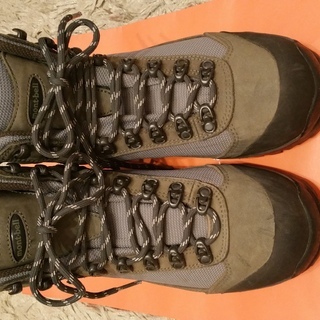 mont-bell 登山靴＋防水スプレー＋ポケット酸素＋防臭スプレー
