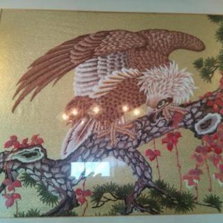 鷹の刺繍絵