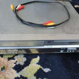 DMR-E150V VHS DVD 一体型　ダビング動作確認済。...