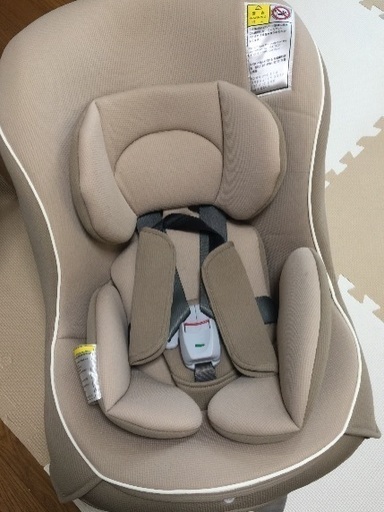 新生児から使えるチャイルドシート
