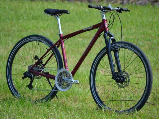 GIANT GLIDE R3 油圧ディスクブレーキ装備 Alloy-frame hybrid bike equipped with hydraulic disc brakes