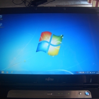 Windows7 ノートパソコン　FMV-BIBLO NF/E5...