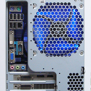 GTX660搭載PUBG動作OK人気のホワイトゲーミングPC♪