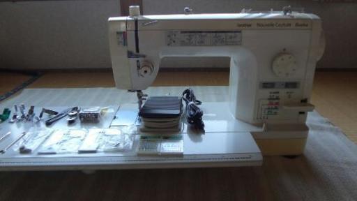 ブラザー　職業用ミシン　ヌーベル