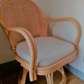 美品 チェア 椅子 籐製品 回転式 【美品/2脚セット】籐 ラタン 回転式 