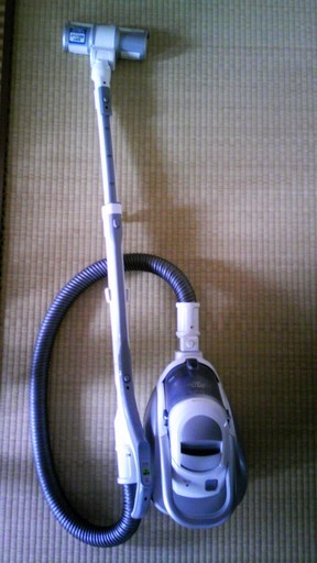 ＝＝取引終了＝＝アイリスオーヤマ コンパクトサイクロンクリーナー