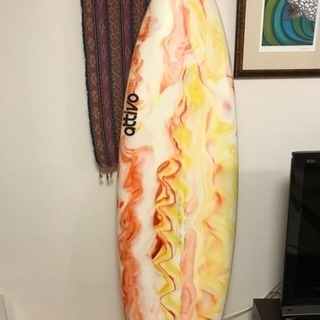 中古美品サーフボード6フィート 超浮力  リーシュ、フィン、ケース付き