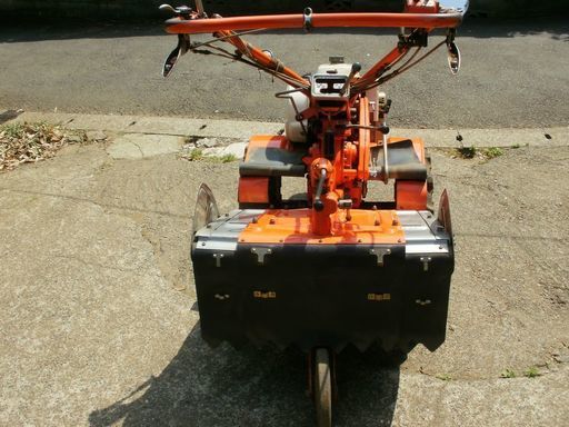 クボタ耕運機 ガソリンエンジン T702