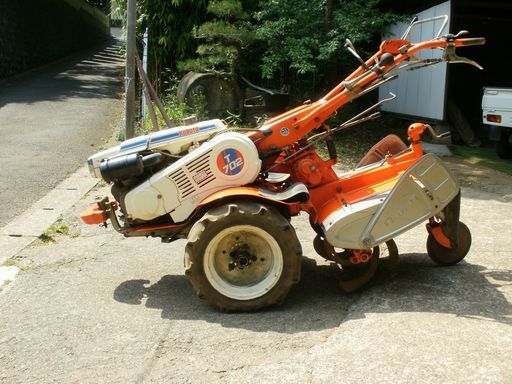 クボタガソリン耕運機T7 クボタ耕運機 ガソリンエンジン T702