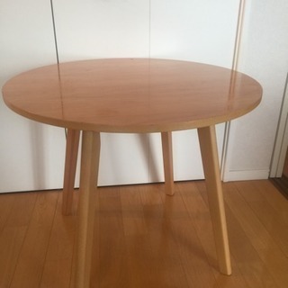円形テーブル(ダイニングテーブル)