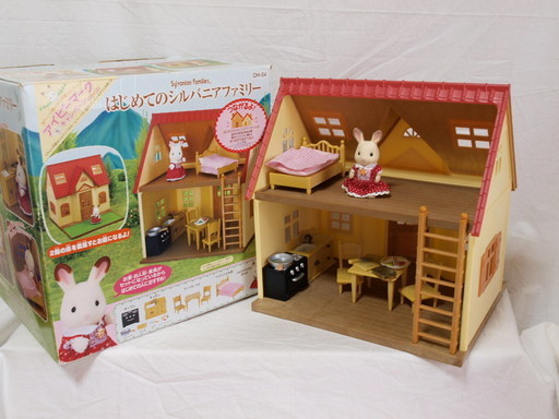 エポック社はじめてのシルバニアファミリー人形 ショコラウサギ うさぎ 家具 オーブン 森の小さなお家 ドールハウス のん 西川口のおもちゃ 人形 の中古あげます 譲ります ジモティーで不用品の処分