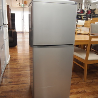 2012年製 137L 2ドア冷蔵庫 ！