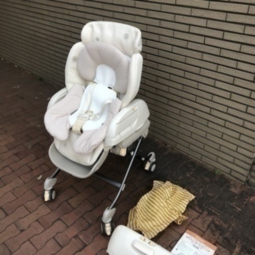 送料無料！  Combi コンビ 赤ちゃん用 ロアンジュ 電動オートスイングラック RW-700