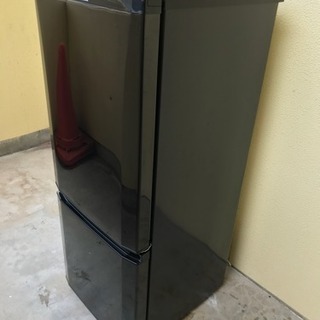 家電祭り　20％OFFキャンペーン【リサイクルサービス八光　田上店　安心の3か月保証　配達設置OK】三菱 146L 2ドア冷蔵庫（サファイアブラック）MITSUBISHI MR-P15Y-B 家電祭り 20％OFFキャンペーン【リサイクルサービス八光 田上店 安心の3か