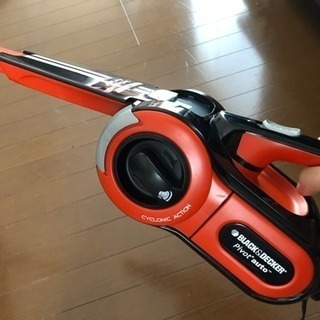 サイクロン式 車用ハンディクリーナー（BLACK＆DECKER）...