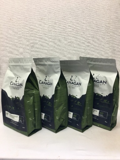 カナガンドッグフード  2kg×４袋