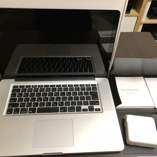 美品MacBook Pro early 2011、core i7、新品SSD 512GB、バッテリー新品