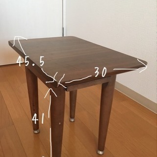 差し上げます！木製テーブル