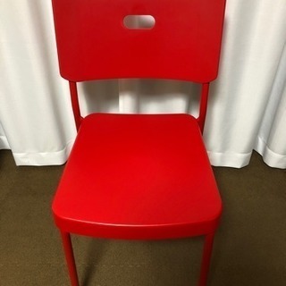 🌹IKEAの真っ赤な椅子🌹