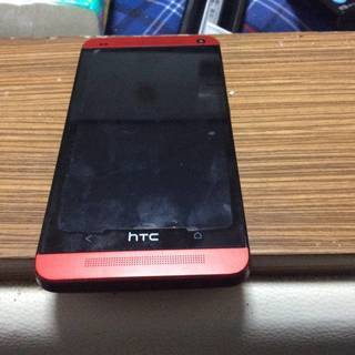 HTC J One HTL22 au [レッドメタル]