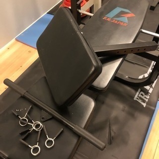 トレーニングルーム ウェイトトレーニング器具一式