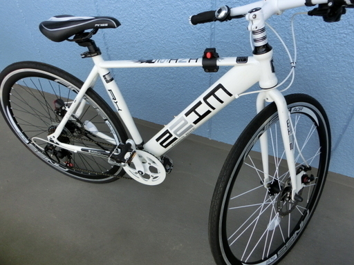 自転車 クロスバイク 軽量26インチ 700C シマノ7段変速