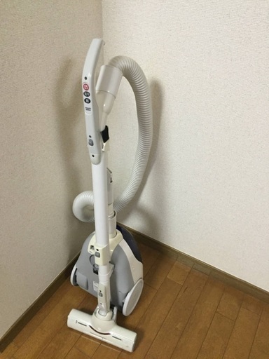 掃除機　- １５００円　安く譲ります