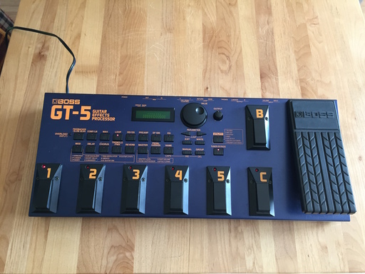 値下げしました。中古BOSS GT-5 マルチエフェクター+ハードケース