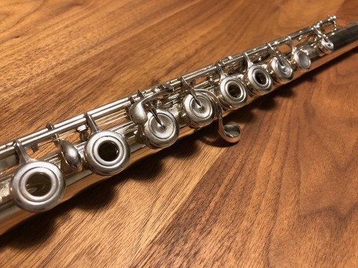 YAMAHA YFL81 総銀製ハンドメイドフルート オーバーホール済み! YAMAHA YFL81 総銀製ハンドメイドフルート オーバーホール済み!