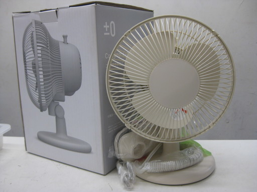 夏本番!未使用 ミニファン 扇風機 プラスマイナスゼロ おしゃれ家電