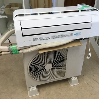 極美品＞東芝ルームエアコン・RAS-225SP（W）