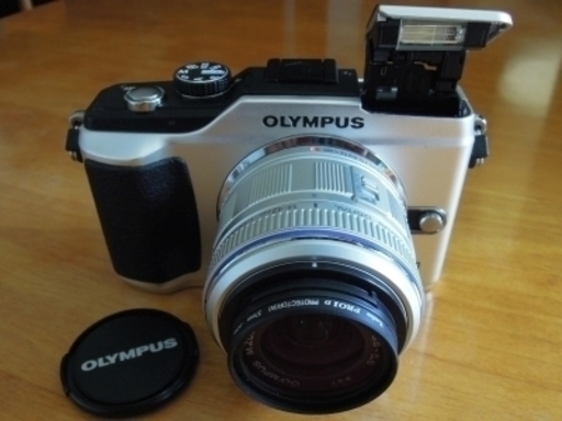 美品　OLYMPUS PEN　E-PL2レンズキット