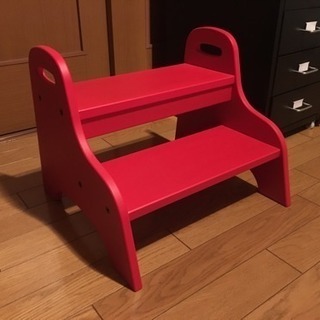 【赤家具シリーズ】IKEAの子供用ステップスツール(中古)お譲りします