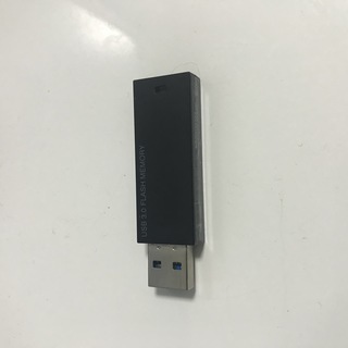 USBメモリー　４G　中古　USB3.0　バッファロー