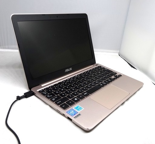 新着商品】 ASUS VivoBook ノートパソコン ゴールド R209HA-FD0015T ...