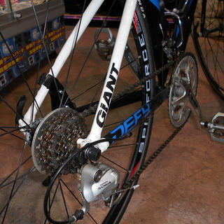 【エコプラス小倉南店】 GIANT DEFY 3 ロードバイク スタッフ向井がススメル！！定価85000円越え？！ ジャイアント　自転車　チャリ 　スポーツ
