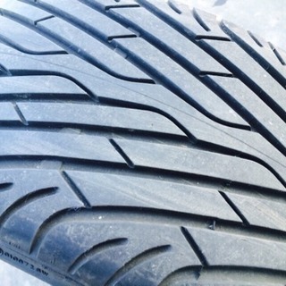 22インチタイヤ！値下げ！バリ目  ホイールおまけ取りに来られる方