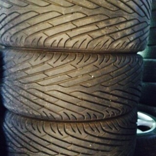 22インチタイヤ！値下げ！バリ目  ホイールおまけ取りに来られる方