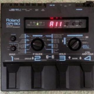 Roland GR- 30 ギターシンセサイザー