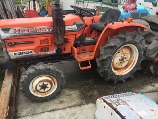 HINOMOTO E2004トラクター